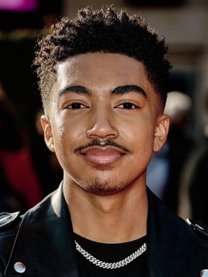 Miles Brown Age Wikipedia, Biography Net Worth, Dating, Girlfriend, Height