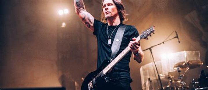 Myles Kennedy Bio, Age, Wiki, Height, Education, Family, Wife, Net Worth, and Songs