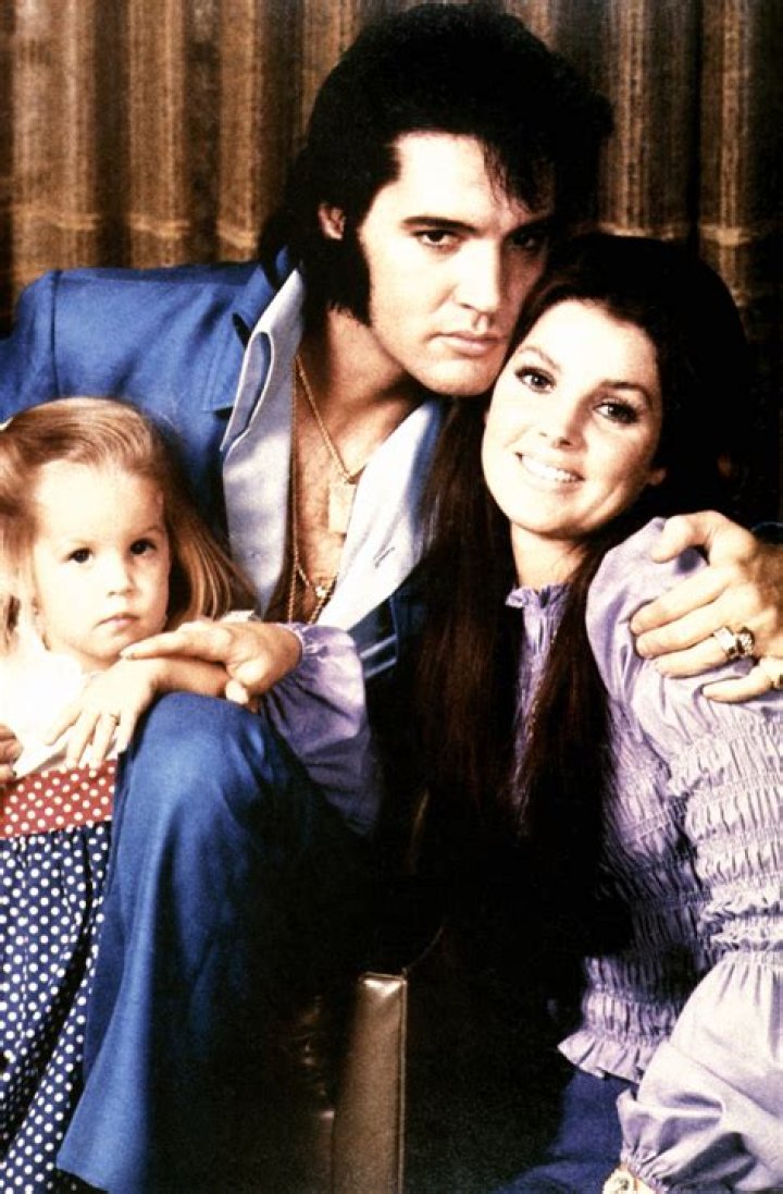 Priscilla Presley At 14: Did Elvis marry Priscilla at 14? How old was Elvis when Priscilla was 14?