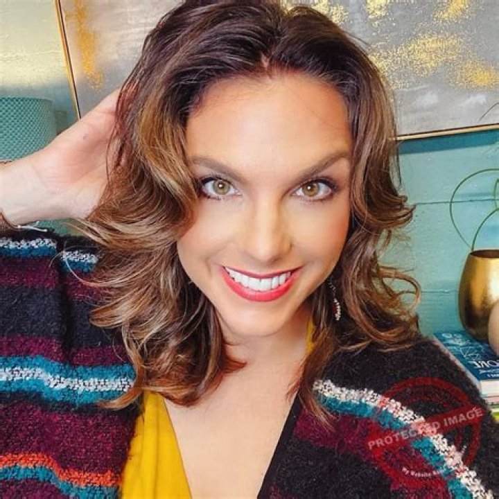 Rachael Crawford Bio, Wiki, Age, Husband, Family, Movies and Net Worth