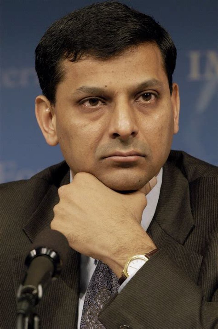 Raghuram Rajan Biography, Age, Height, Wiki, Net Worth, Wife, Family