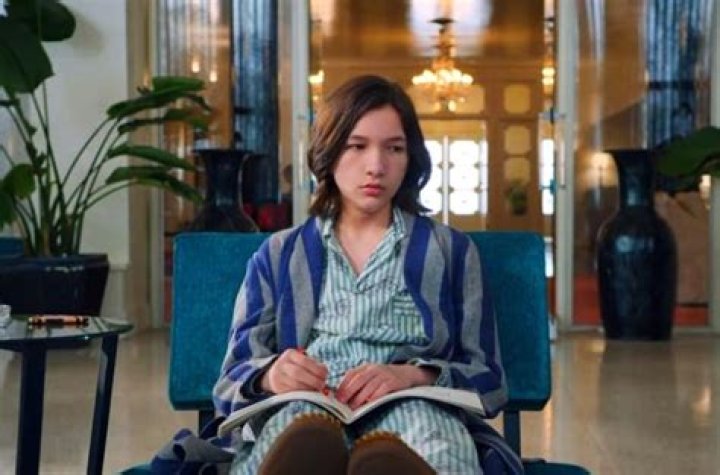 Ratched: Teo Briones Age, Birthday, Bio, Parents, Siblings, Ig