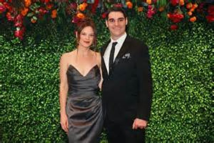 RJ Mitte: Girlfriend, net worth, tattoos, smoking & body facts