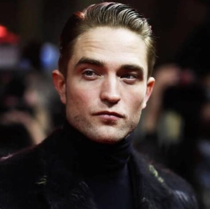 Robert Pattinson Height, Weight, Net Worth, Age, Birthday, Wikipedia, Who, Instagram, Biography