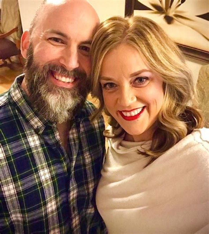 Sandra Bennett Bio, Age, Family, Husband, Kids, Height, QVC, Salary, Net Worth