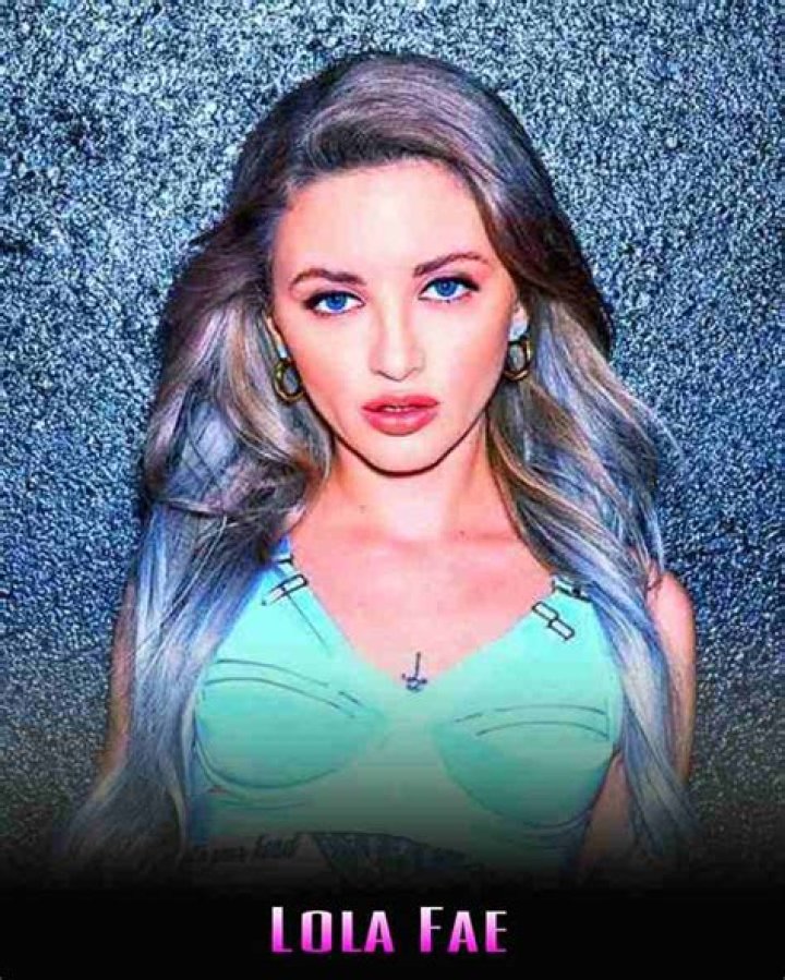 Savannah Dexter Bio, Wiki, Age, Family, Husband, Music, Albums and Net Worth