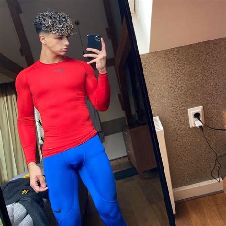 Sepanta Arya Bio, Wiki, Age, Height, Girlfriend Instagram Star and Net Worth