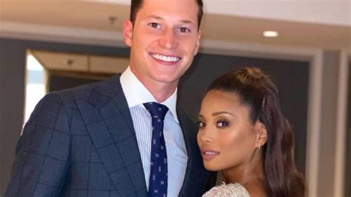 Sethanie Taing: Julian Draxler Girlfriend, Age, Wiki, Biography, Height, Job, Instagram