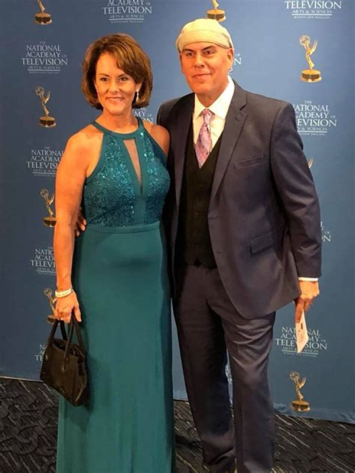 Sharon Rose Vaznis Bio, Wiki, Age, Height, Husband, News Center Maine and Net Worth.