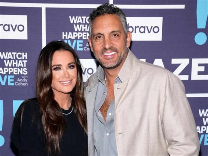 Sharon Umansky Benton – Mauricio Umansky’s Sister Net Worth