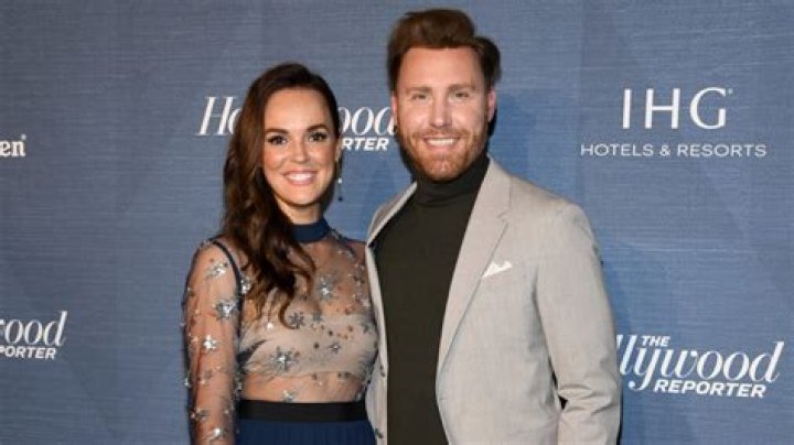 Singer: Who Is Paul Freeman? Everything To Know About Erin Cahill Husband