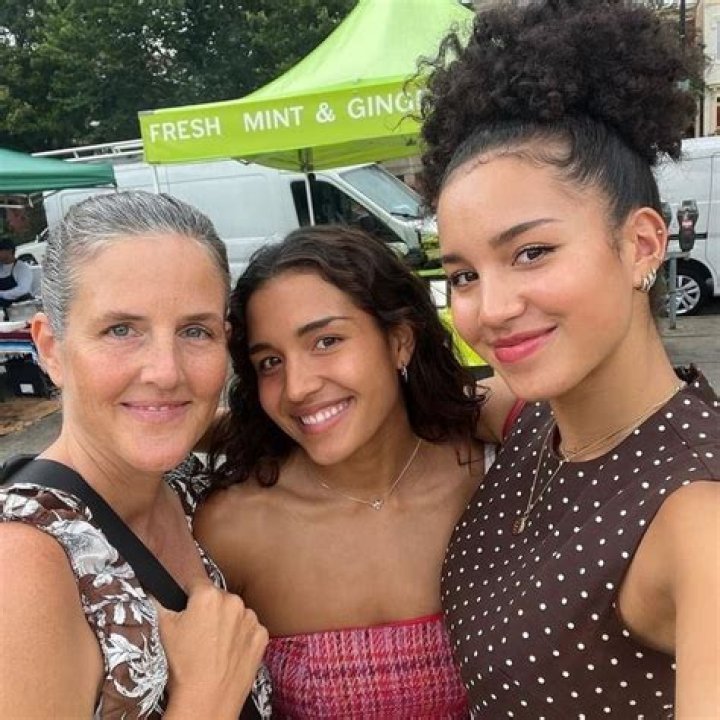 Sofia Wylie Parents Chris Wylie And Amy Wylie Belong To Diverse Backgrounds