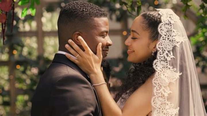 Spencer Brown Bills Wife: Is Spencer Brown Married? Who Is Spencer Brown’s Girlfriend?