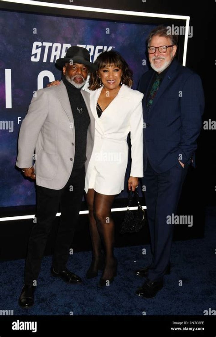 Stephanie Cozart Burton Bio, Wiki, Age, Height, Family, Husband and Net Worth