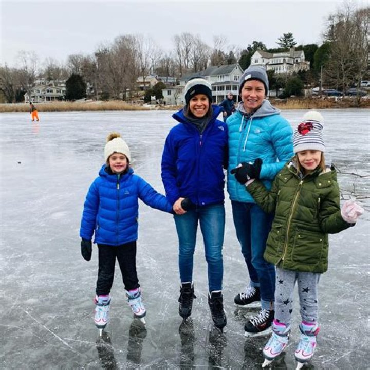 Stephanie Gosk Wife Or Partner -Is She Still Married Jenna Wolfe?