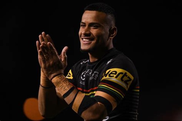 Stephen Crichton Bio, Age, Height, Weight, Brother, Sister, Instagram