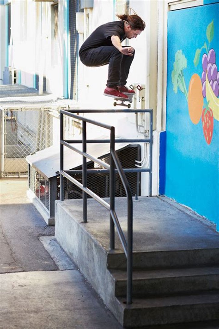 Steven Fernandez Bio, Wiki, Dating, Jail, Siblings, Skateboarding and Net Worth