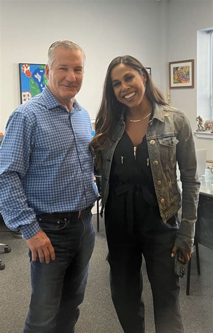 Taniya Nayak Bio, Age, Husband, Family, Design, HGTV, Podcast, Net worth