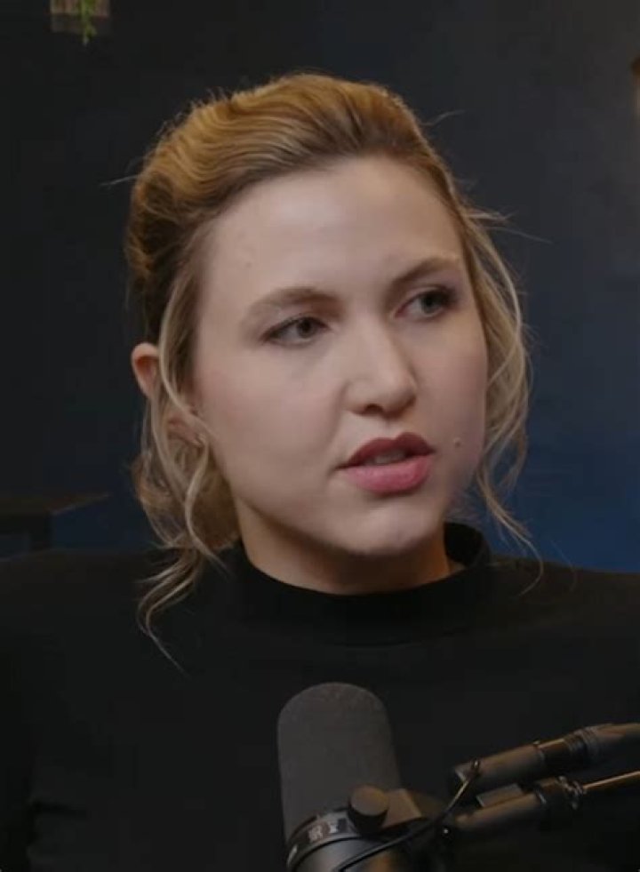 Taylor Tomlinson Wikipedia, Biography, Age, Height, Boyfriend, Instagram