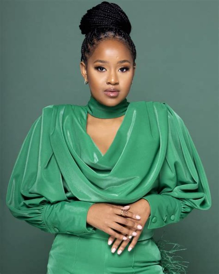 Temilade Openiyi (Tems) Bio, Wiki, Age, Height, Husband, Songs, Net Worth.