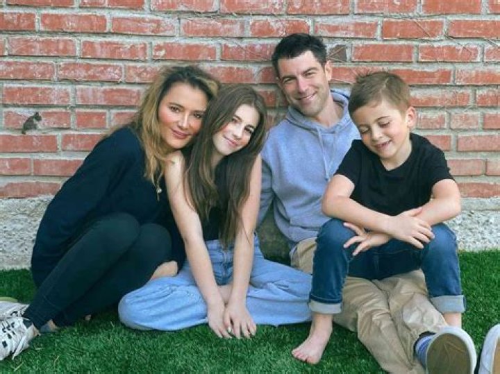 The Neighborhood: Is Max Greenfield Gay? Wife Tess Sanchez and Children