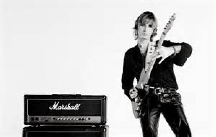 Thomas Raggi Pronouns, Wiki, Age, Birthday, Gender, Parents, Instagram, Smile, Zodiac Sign