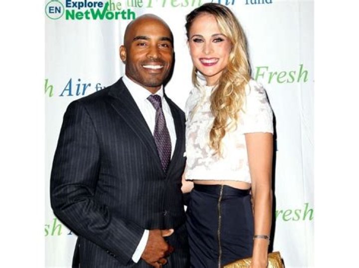 Tiki Barber Net Worth, Wiki, Biography, Age, Wife, Children, Parents, Photos, and More