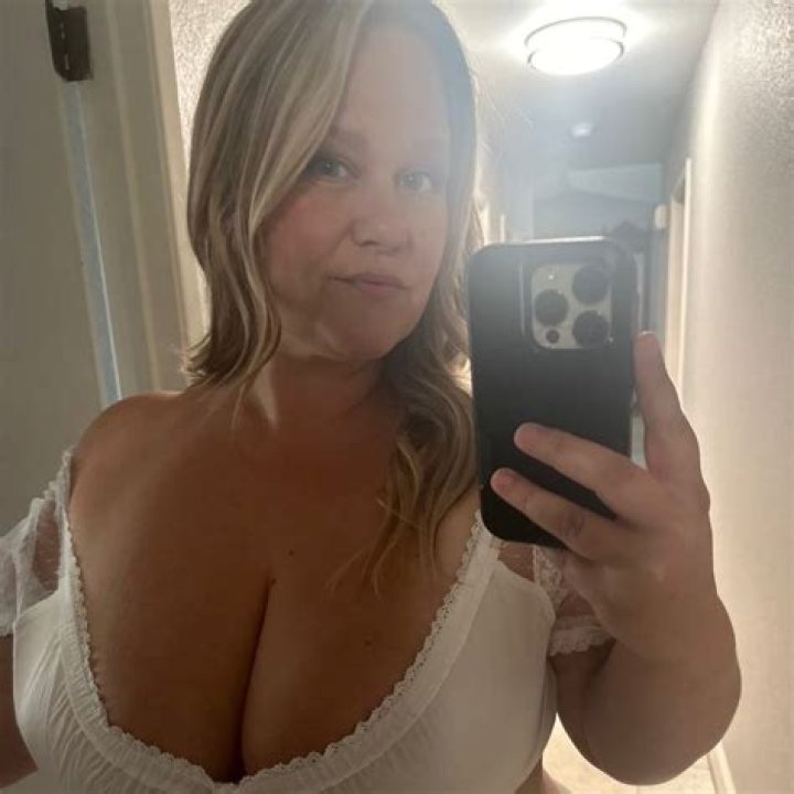 TikTok: Itsame.Yomama Real Name & Age – Find Her On Twitter & Instagram