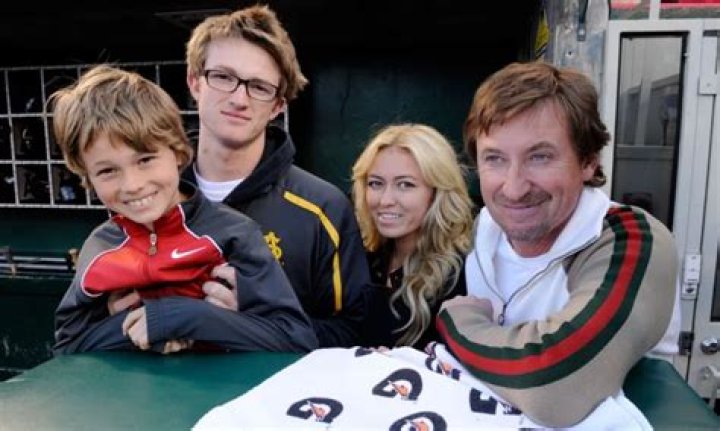 Ty Gretzky Bio, Wiki, Age, Height, Parents, Siblings, Wife, Career, and Net Worth