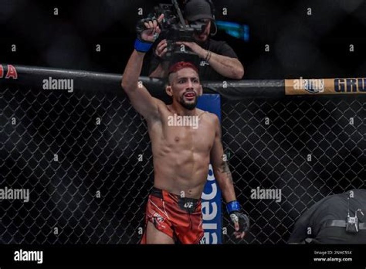 UFC: Does Saimon Oliveira Brother Have Brother? Details To Know
