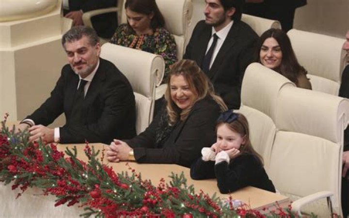 Vakhtang Kikabidze Parents: Meet Konstantin Kikabidze, Princess Manana Bagration-Davitashvili