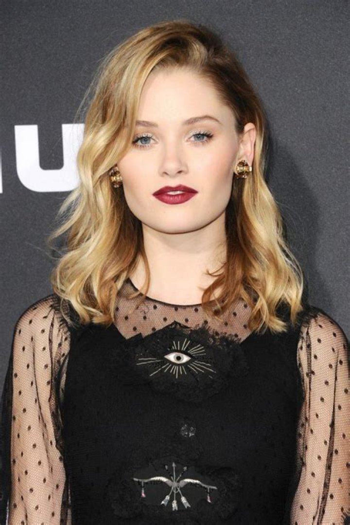 Virginia Gardner Biography, Age, Height, Husband, Family, Education, Actress, Runaways, Troy, TV Show, Movies