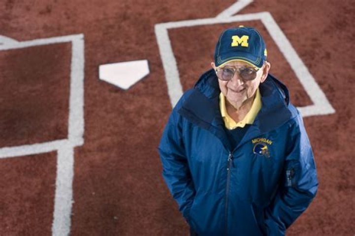 What Is Al Glick Net Worth? Michigan Superfan and Philanthropist Passed Away At 95, Here Are The Details