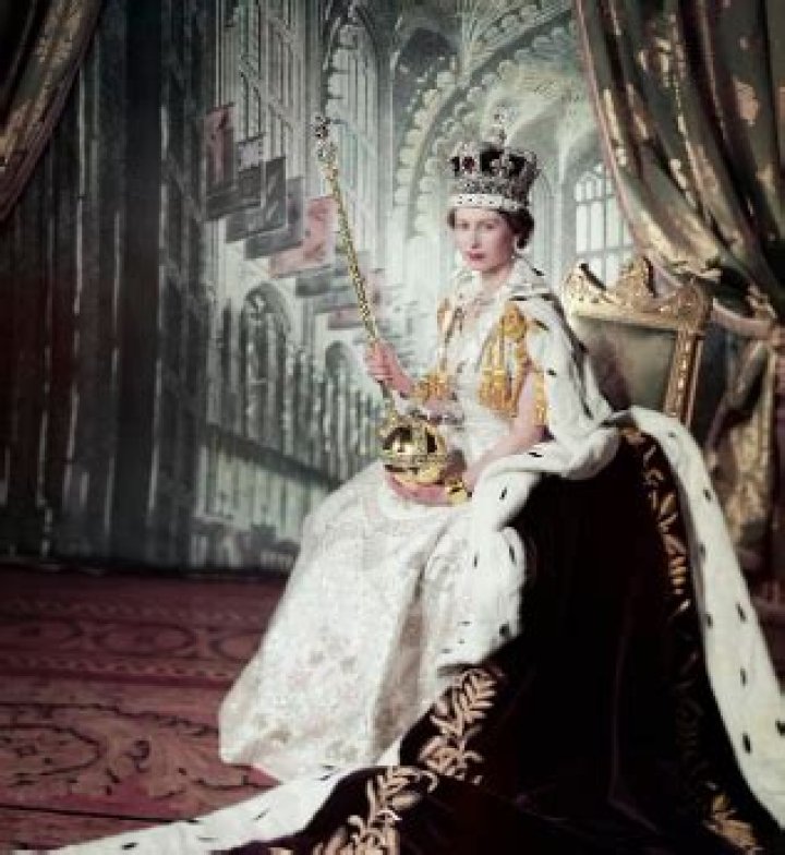 When did queen elizabeth ii take the throne