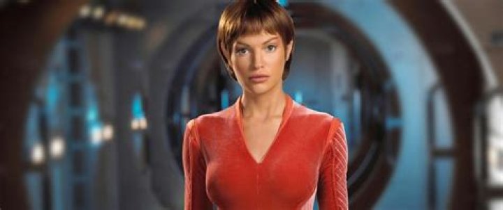 Where is actress Jolene Blalock today? Wiki: Family, “Star Trek”, Measurements, Net Worth, Husband Michael Rapino