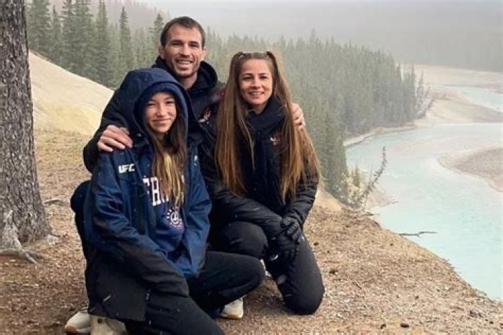 Who Are Jasmine Jasudavicius Parents? Nationality Net Worth Instagram Explored