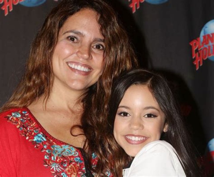 Who are Jenna Ortega Parents? Jenna Ortega Biography, Parents Name, Nationality and More