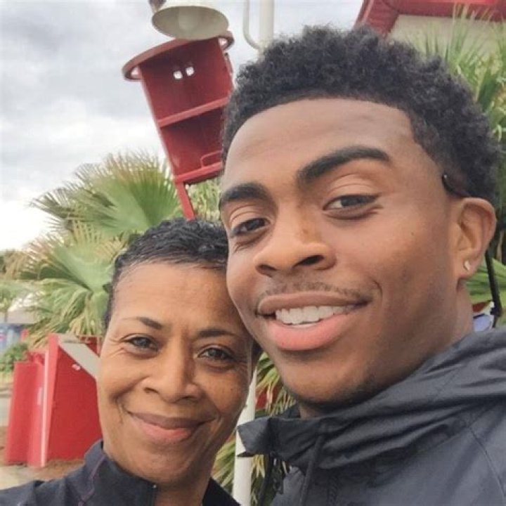 Who are Jerick Mckinnons Parents? Jerick Mckinnon Biography, Parents Name, Nationality and More