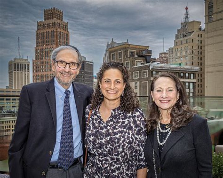 Who Are Margo And Douglas Woll? Samantha Woll Parents And Family Details