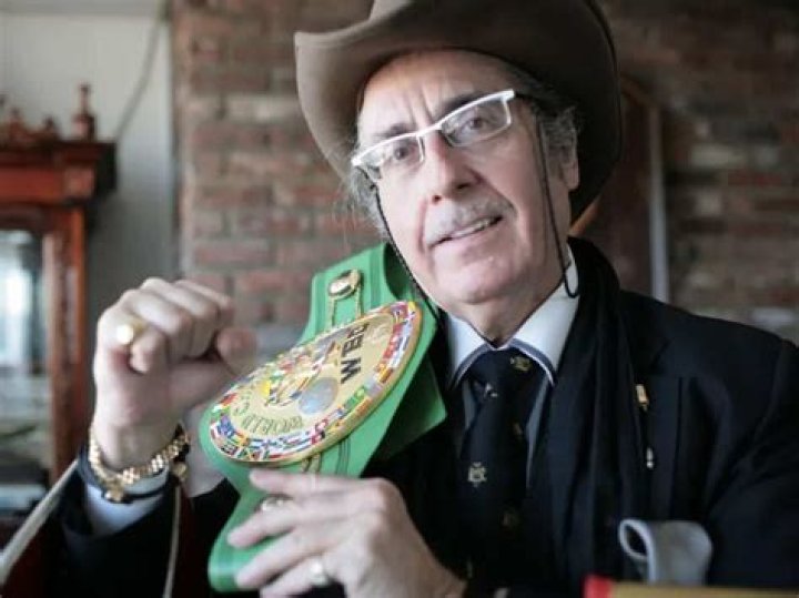 Who Are Natasha Lyonne Parents, Aaron Braunstein And Yvette Braunstein?Siblings And Net Worth