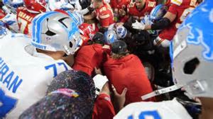 Who Are Sammy Schuster And Lawrence Schuster? Everything To Know About JuJu Smith-Schuster Parents