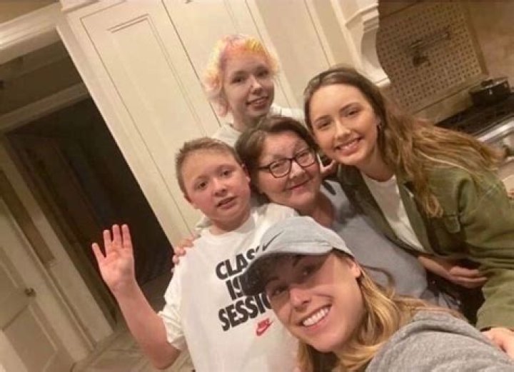 Who Is Alaina Marie Mathers? Bio, Age, Parents, Grandparents, Siblings