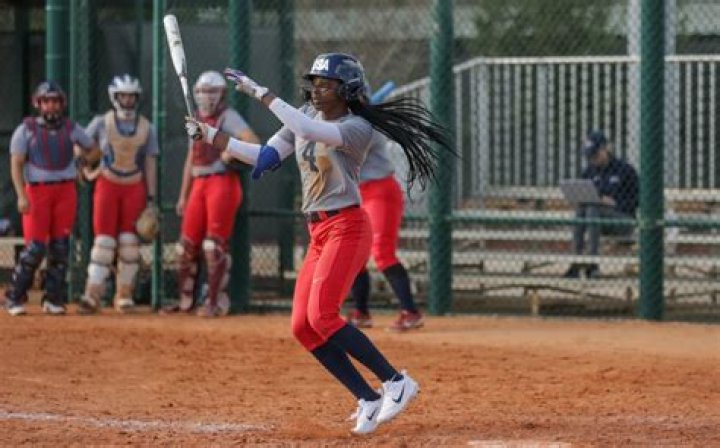 Who Is Aliyah Andrews? LSU Tigers Softball Player Age, Parents and Instagram