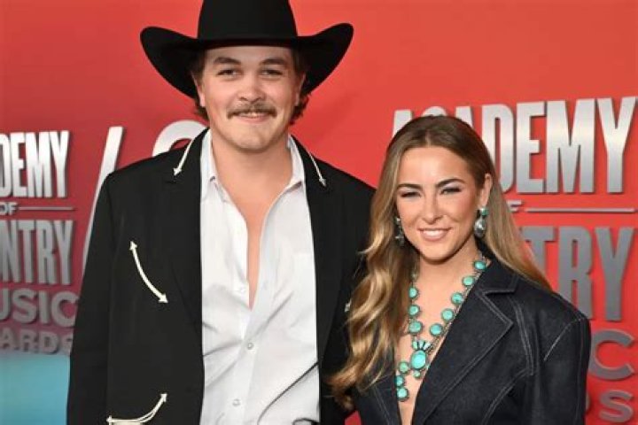 Who Is Arnold Allen Girlfriend Amelia? Net Worth And Salary Facts