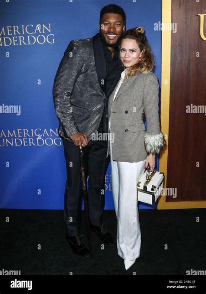 Who Is Bethany Joy Lenz? Age, Height, Husband, boyfriend, Kids, Biography, Wiki