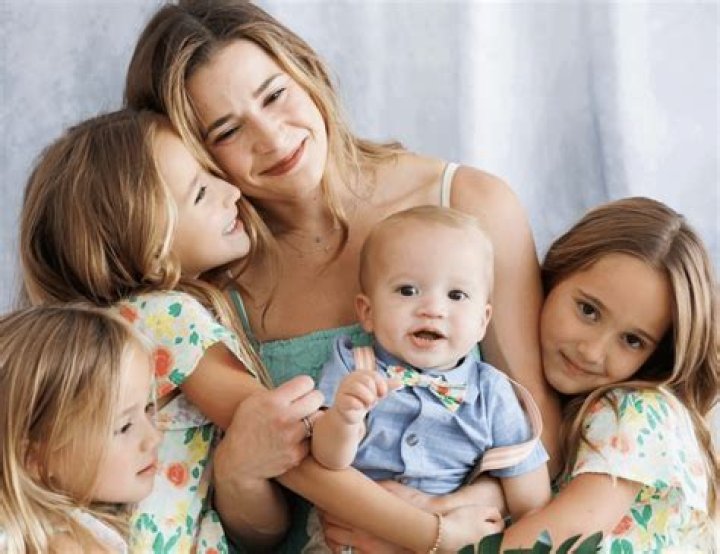 Who is Brady Quinn’s wife, Alicia Sacramone? His sister, family, bio