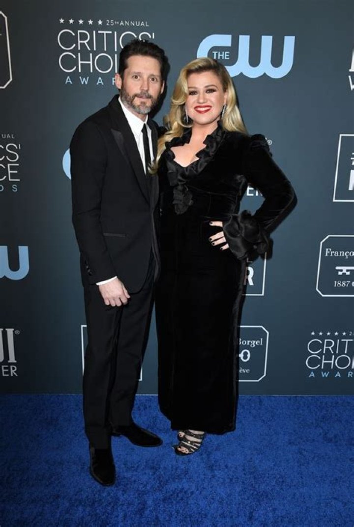 Who is Brett Eldredge’s wife? The singer’s marital status discussed