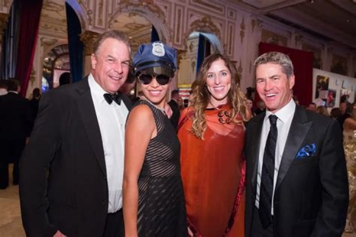 Who Is Bryan Glazer Wife Shanna Glazer? Net Worth and Family