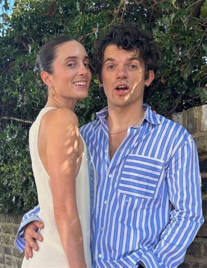 Who Is Edward Bluemel Dating? Meet His Girlfriend Mary Beth Barone On Instagram