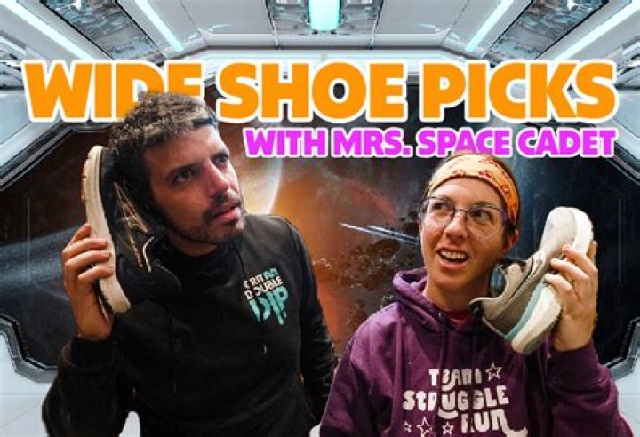Who Is Erin Azar Aka Mrs Space Cadet TikTok? Meet Her On Instagram